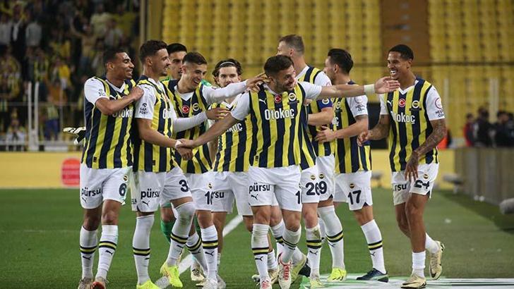 Fenerbahçe, Sivasspor'a konuk olacak