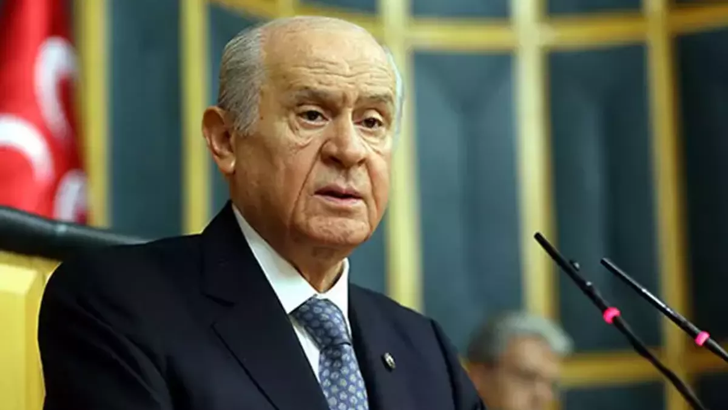 Bahçeli: Türk bayrağını kabullenemeyen vatandaşlıktan çıkarılmalı