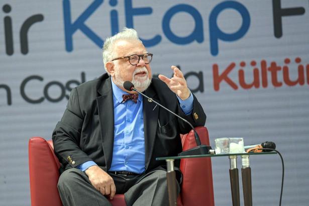 İZKİTAP Fest'e ziyaretçi akını