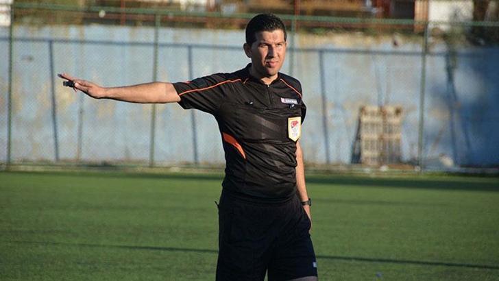 Kalp krizi geçiren profesyonel futbol hakemi hayatını kaybetti