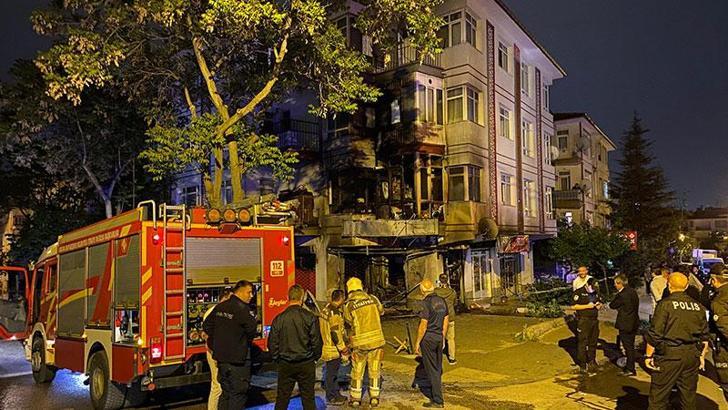 Bakkal dükkanında başlayan yangın, üst kattaki dairelere sıçradı