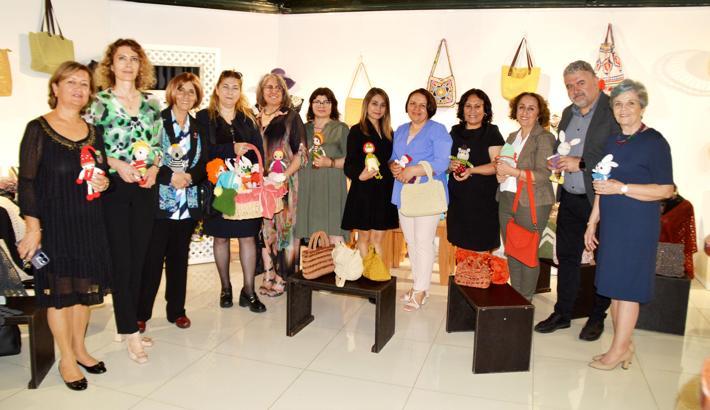 Kadın elinden 'Rengârenk' sergi