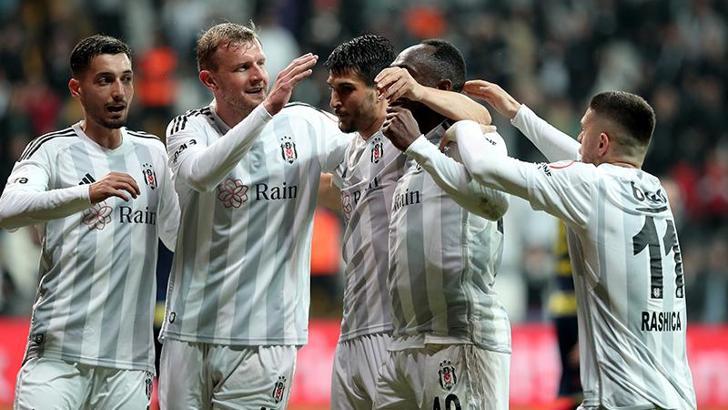 Beşiktaş Kadıköy'de galibiyet peşinde