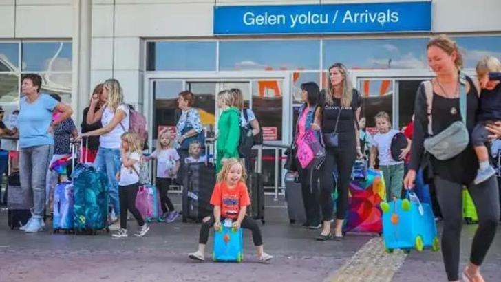 TÜİK: Turizm geliri yüzde 5,4 arttı