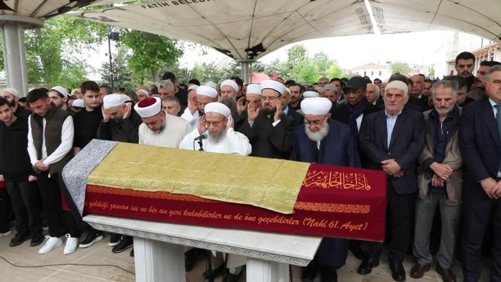 İstanbul-Gülbeyaz Albayrak son yolcuğuna uğurlandı