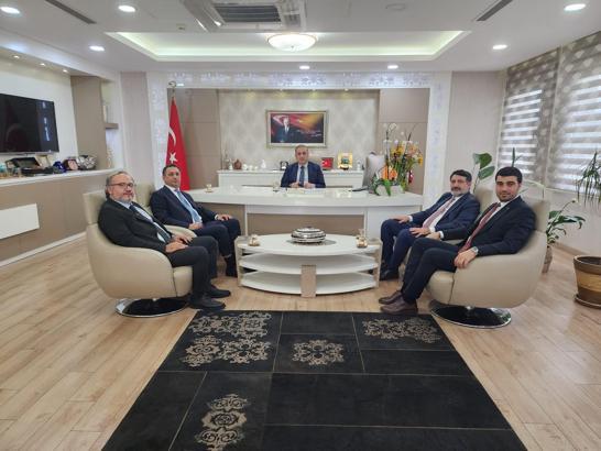 Biyoteknoloji Vadisi Yönetim Kurulu Başkanı Varlıbaş, Tuzla Kaymakamını ziyaret etti