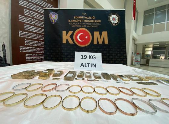 Kapıkule'de aranan TIR'da yaklaşık 19 kilo altın ele geçirildi