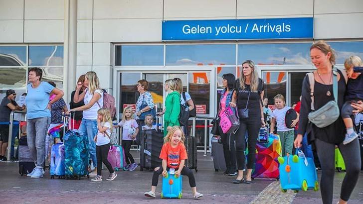 Antalya'da yeni turist rekoru