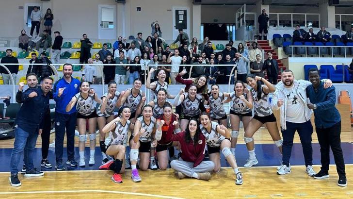 Beykoz Üniversitesi Kadın Voleybol Takımı İstanbul şampiyonu oldu