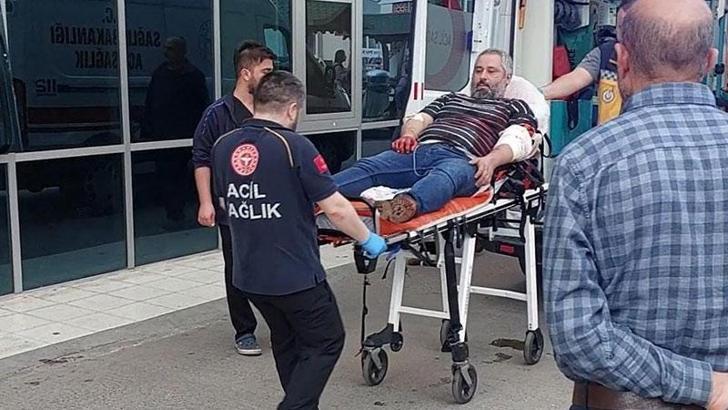 Bankada çıkan kavgada bıçaklandı