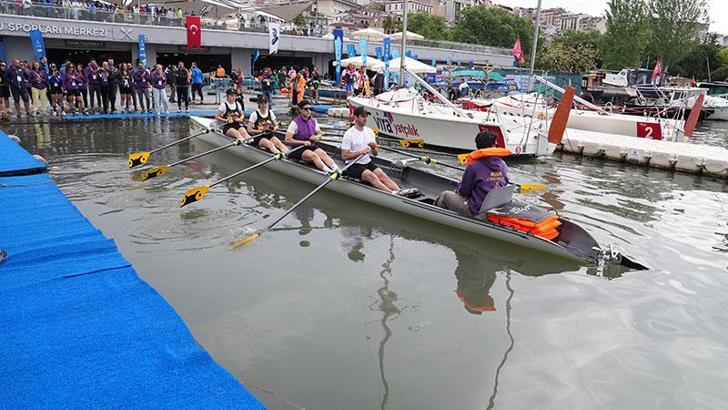 4'üncü Uluslararası Haliç Kürek Yarışları’nda ilk gün geride kaldı
