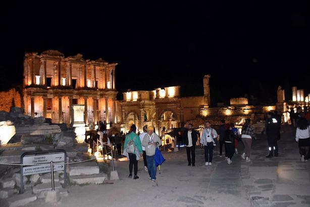 Efes Antik Kenti'nde gece müzeciliği tanıtım toplantısı yapıldı - İzmir Selçuk Haberleri