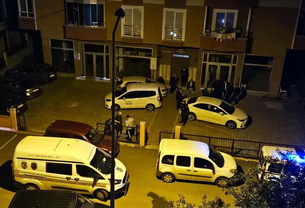 Eşi ve oğlunu öldürüp intihar etti