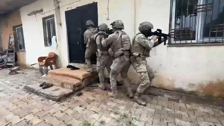 Şanlıurfa’da silah ve uyuşturucu operasyonunda 68 gözaltı