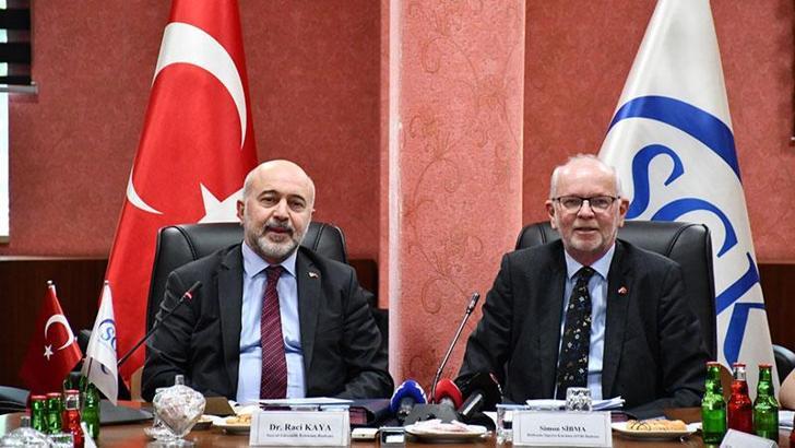 Türkiye- Hollanda sosyal güvenlik kurumları arasında belgelerin e-posta yoluyla gönderilmesi için anlaşma imzalandı