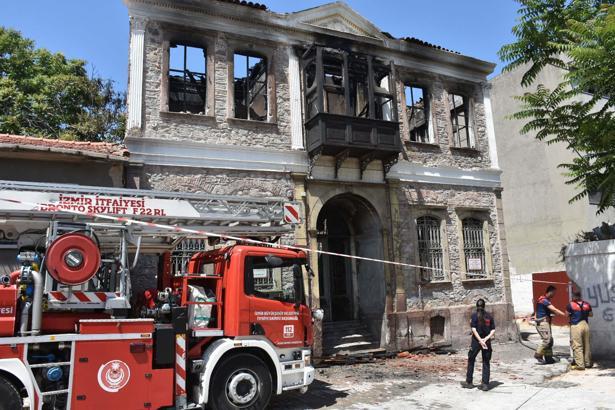 Yanan tarihi konak, Atatürk'ün dini nikahını kıyan müftünün eviymiş