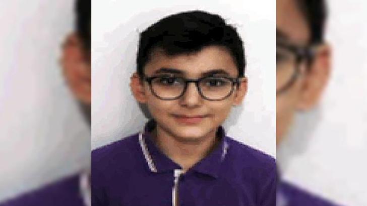 4'üncü kattaki evlerinin balkonundan düşen Eren, yaşamını yitirdi