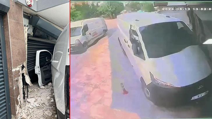 Pendik'te kaldırıma çıkan minibüs bir iş yerinin duvarına çarparak durabildi