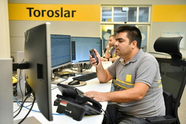 Toroslar EDAŞ Adana’yı bakım ve yatırımlarıyla aydınlatmaya devam ediyor