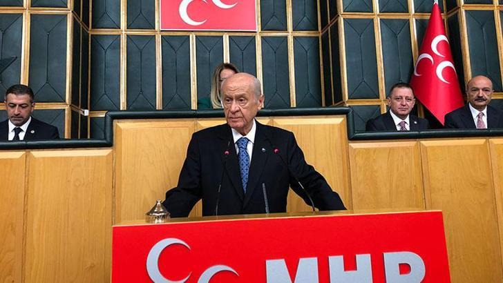 Bahçeli: Birkaç emniyet müdürünün açığa alınmasıyla geçiştirilemeyecek komplo devrededir