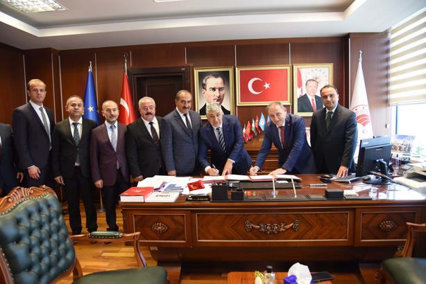 Dünya Bankası'ndan Dikili TDİOSB'ye 30 milyon dolar