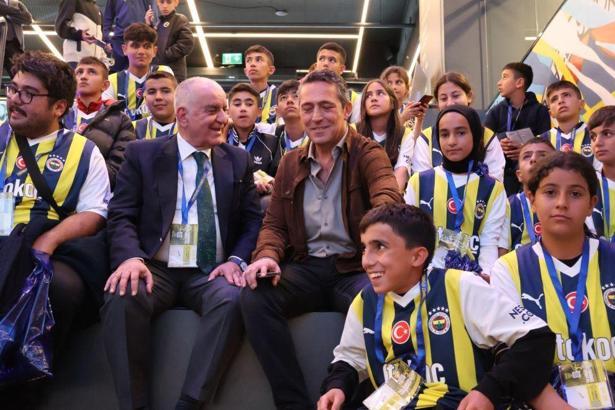 Fenerbahçe, depremzede öğrencileri misafir etti