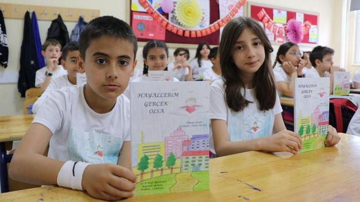 4'üncü sınıf öğrencilerinin hayalleri kitap oldu
