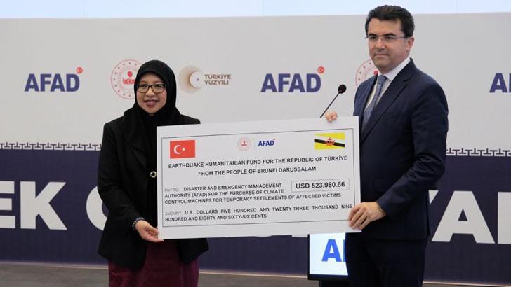 Brunei Darüsselam'dan AFAD'a 523 bin 980 dolarlık deprem yardımı