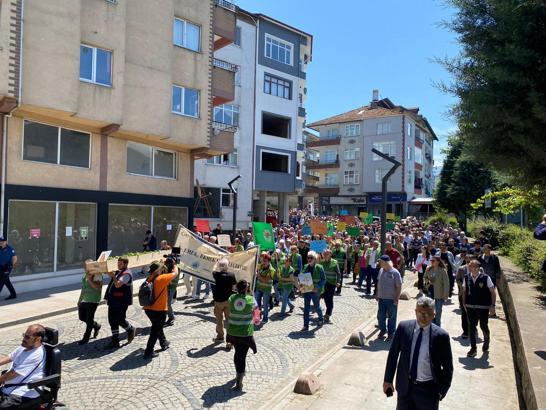 Rize'de çay alım fiyatına 'tabutlu' protesto