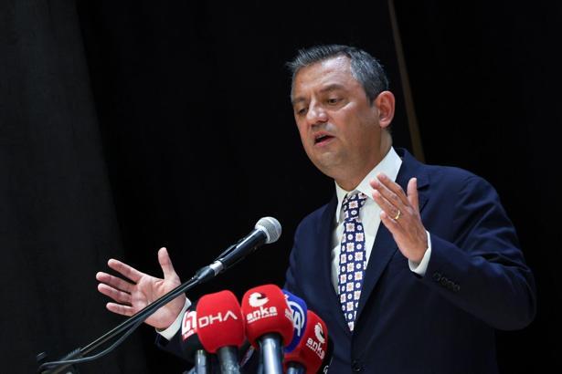 Özgür Özel: Anayasayı nasıl yapıyorsan müfredatı da o şekilde yapman lazım