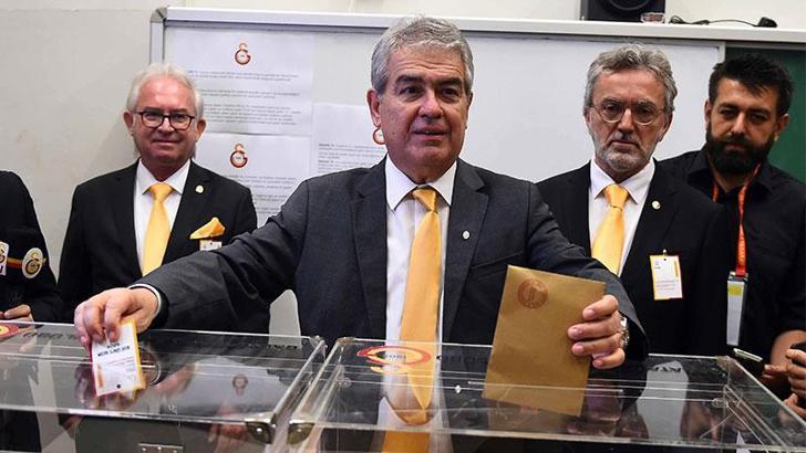 Galatasaray Kulübü'nün başkanlık seçiminde oy verme işlemi sona erdi