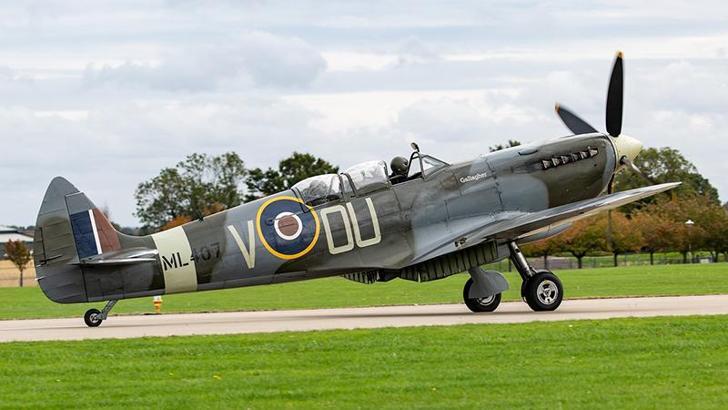 İngiltere’de İkinci Dünya Savaşı’ndan kalma uçak düştü: 1 ölü