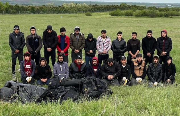 Edirne'de 21 kaçak göçmen yakalandı