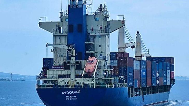 Çanakkale Boğazı'nda arızalanan gemi Karanlık Liman’a demirletildi