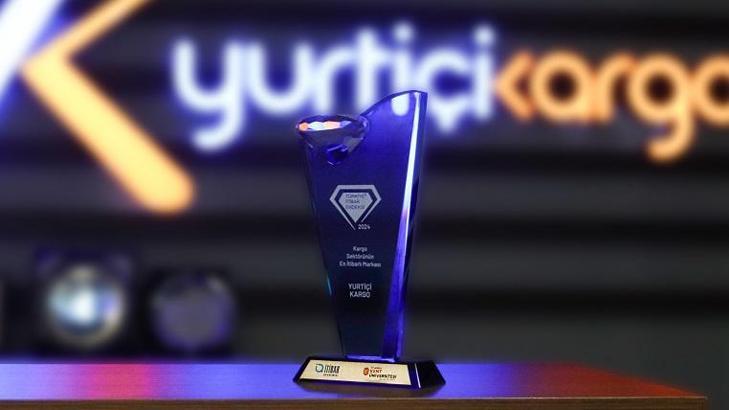 Yurtiçi Kargo’ya yılın ‘en itibarlı markası’ ödülü verildi