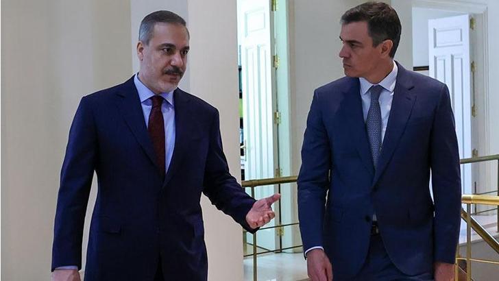 Bakan Fidan, İspanya Başbakanı Sanchez ile bir araya geldi