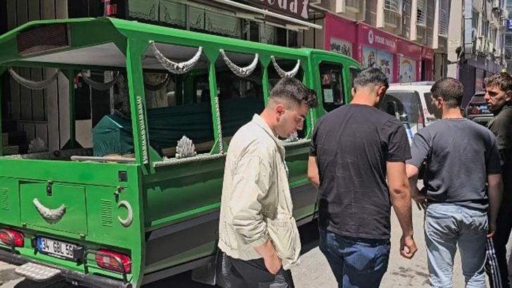 Bayrampaşa'da çevik kuvvet polisi evinde ölü bulundu