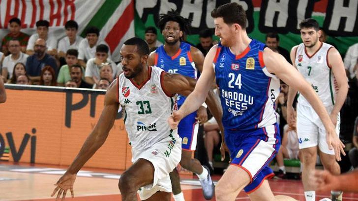 Basketbol Süper Ligi'nde ilk finalist Anadolu Efes