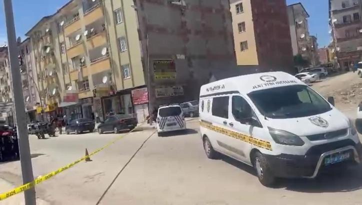 Elazığ’da silahlı ve bıçaklı kavga: 3 yaralı
