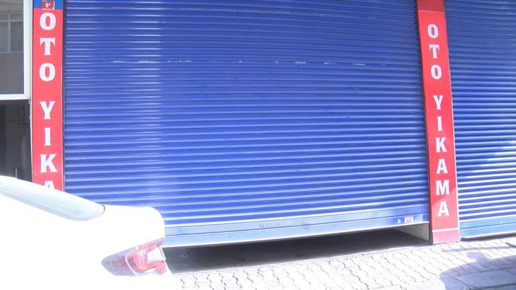 İstanbul-Eski Trabzonspor yöneticisi İbrahim Tüfekçi'nin iş yerine 1 haftada 3 kez silahlı saldırı