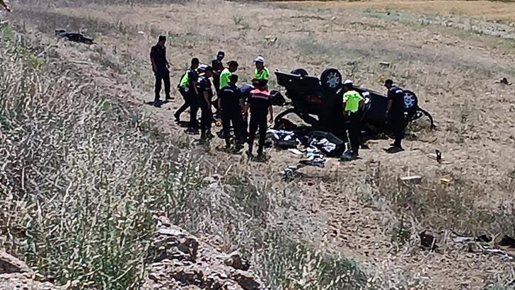 Yozgat'ta otomobil, şarampole devrildi: 2 ölü, 2 ağır yaralı