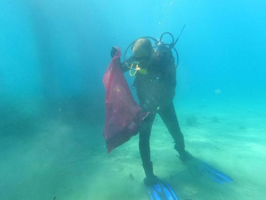 Bodrum'da beşinci etap, deniz temizliği Akyarlar'da yapıldı