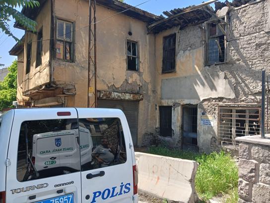 Ankara'da metruk binada erkek cesedi bulundu