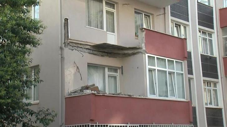 Kartal'da 5 katlı binanın balkonu çöktü