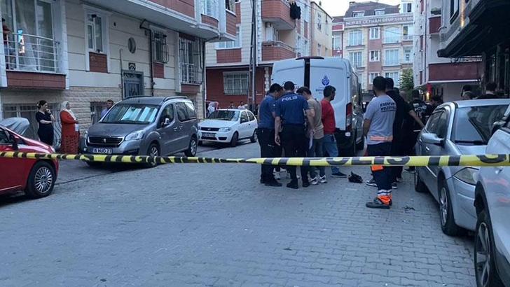 Esenyurt’ta gürültü yaptığı için kendisini uyaran kardeşini öldürdü