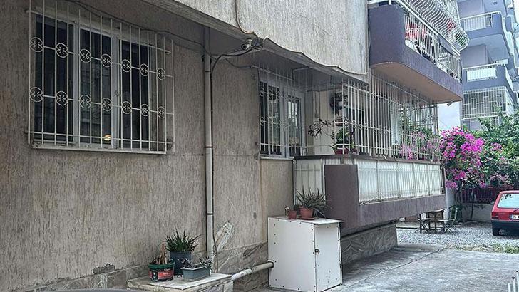 Anneannesini boğazından bıçaklayıp rehin aldı, özel harekat polisinin operasyonuyla yakalandı