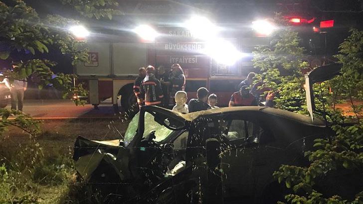 Takla atan otomobilin sürücüsü öldü, yanındaki kız arkadaşı ağır yaralı