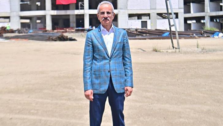Bakan Uraloğlu: Trabzon Şehir Hastanemizi 2025 yılı bitmeden hizmete girmesi için çalışmalarımızı sürdürüyoruz