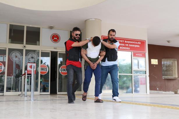 Evinde bıçaklanarak öldürülen Suriyeli kadının katili komşusu çıktı