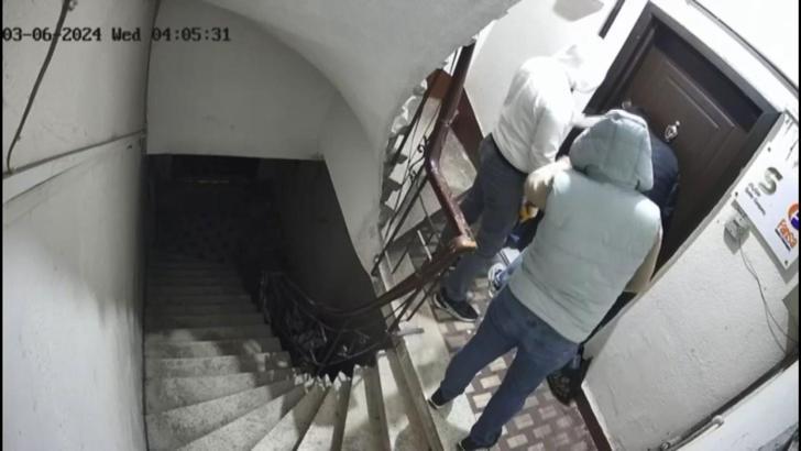 İstanbul - Fatih'te iş yerinden hırsızlık yapan 3 şüpheli yakalandı